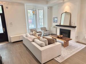 Essence of DC Vibrant Shaw Parking x 2