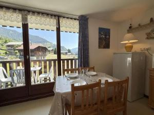 Studio cabine à 700m de Praz-Sur-Arly, navettes gratuites, parking, wifi et ménage inclus - FR-1-603-4