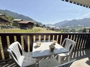 Appartements Studio cabine a 700m de Praz-Sur-Arly, navettes gratuites, parking, wifi et menage inclus - FR-1-603-4 : photos des chambres