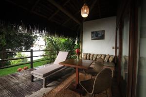 Aldeia do Madeiro Beach