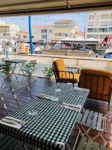 Hotels Hotel les 4 elements : photos des chambres