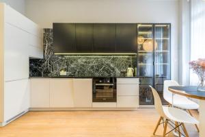 Apartament przy Placu Zebrań Ludowych