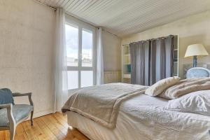 Maison de 3 chambres et un salon sur les quais de Seine proche de Paris