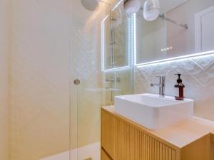 Penthouse T4 com Vista Mar em Quarteira