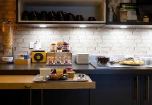 B&B HOTEL Reims Centre Erlon