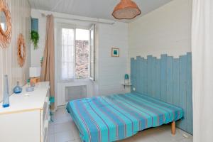 Nid Douillet Entre Plage Et Port