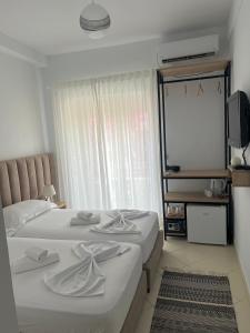 Helios Rooms