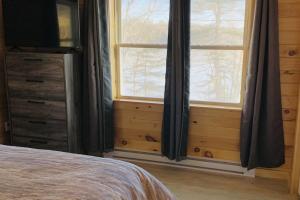 Hunt Acres Grey Cottage