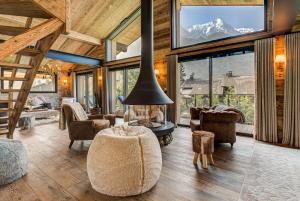 Chalet Papillon - Alpes Travel - Detached Chalet - Les Praz - Sleeps 8-10