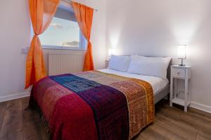 Glastonbury!-CountrysideViews-Sleeps2