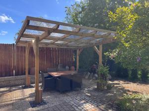 Fehmarn Presen-Süd - Ferienhaus plus Anbauwohnung für bis zu 7 Personen in Strandnähe