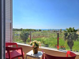Sea View Holiday Apartment 092