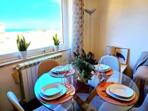 Central apartment with sea view