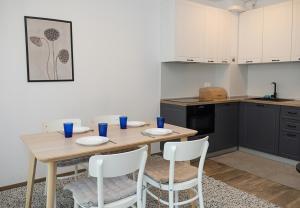 Modern 2-Bedroom Flat with Balcony in Azur Premium by Flat mаnаger