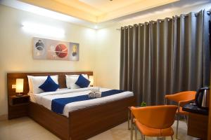Luxury Studio Apartment with Kitchenette & Private Balcony ,Gurugram