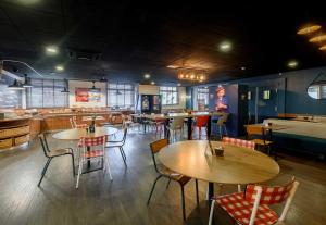 Hotels B&B HOTEL Toulouse Universite : photos des chambres
