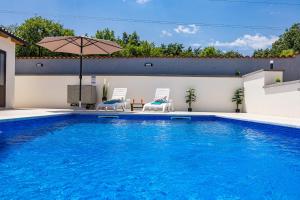 Nature Lovers Retreat - Casa Irena with Pool