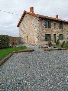 La Petite Ferme Aux Prés