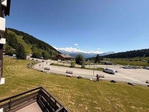 Appartements Les Saisies - Studio Cabine avec Garage pour 4-5 personnes, ensoleille, vue sur pistes, non fumeur - FR-1-293-152 : photos des chambres