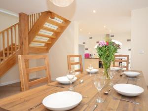 4 Bed in Berrynarbor 43640