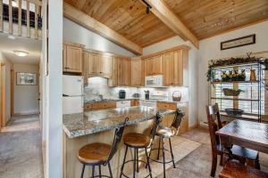 Tannenbaum 301 by Ski Country Resorts