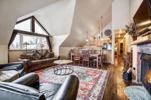 Ski Country Penthouse 3 by Ski Country Resorts