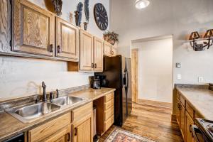 Ski Country Penthouse 3 by Ski Country Resorts