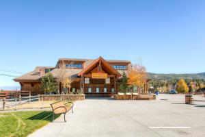 Ski Country Penthouse 3 by Ski Country Resorts