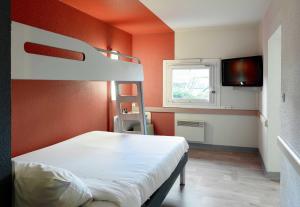 Hotels B&B HOTEL Cergy Pierrelaye : photos des chambres