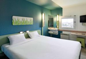 Hotels B&B HOTEL Cergy Pierrelaye : photos des chambres
