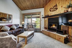 Sundowner T15 by Ski Country Resorts