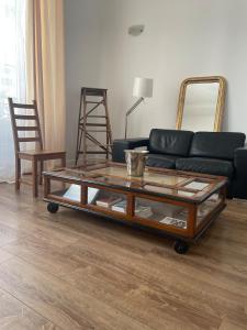 Artist apartment in Le Marais