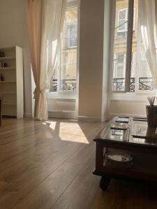 Artist apartment in Le Marais