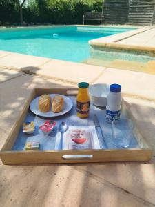 Sejours chez l'habitant Studio 25m2 avec piscine proche Iter et Cadarache : photos des chambres