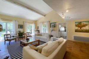 Maisons de vacances Spacious House With Wi Fi And Swimming Pool : photos des chambres