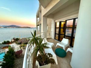 Limani Luxury Apartments Beachfront