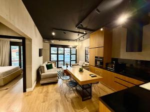 Limani Luxury Apartments Beachfront