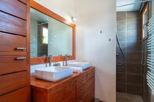 Maisons de vacances La Jasserie - Jardin de 1800 m² et terrasse : photos des chambres