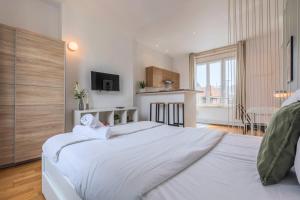 Grand Place very well located studio