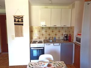 Studio en rez de jardin , vue montagne