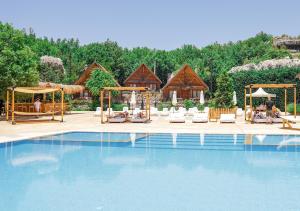 Wood Hills Hotel & Resort