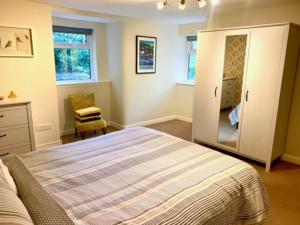Outstanding Llangollen Riverside Apartment