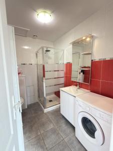 Valras-Loc Coquet Refait a Neuf avec Terrasse, a neuf au coeur de valras