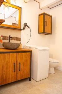 Appartements Nature&detente jacuzzi au pied du Mont Ventoux parking prive gratuit : photos des chambres