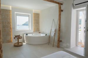 AYLA Suite - Panoramic Luxury Escape