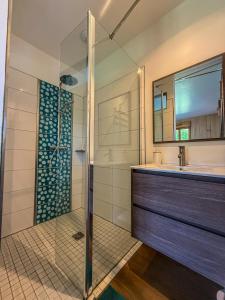 Chalets Gite Domaine Taureau : photos des chambres