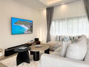 Villa Lulu Chic 2BR Seaview Retreat Private Pool
