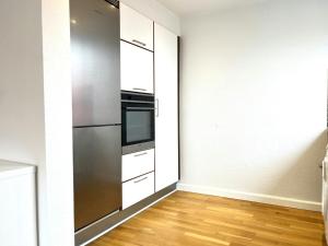 Central and Spacious Apartment for 7 in Vestbyen