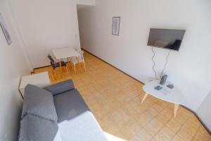 Check and Home - Bolivar II - 4 Huéspedes Amplio y Céntrico con Balcón