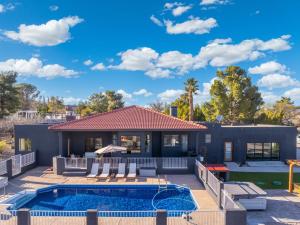 Luxury 5BR Cottonwood Retreat with Pool and Panoramic Views - 度假屋, Cottonwood